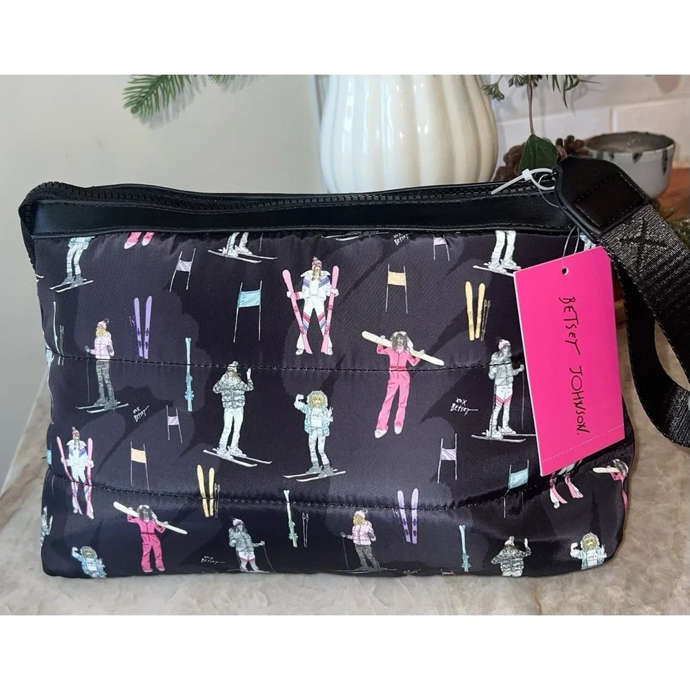 Betsey Johnson Apres Ski School Wristlet Zipper Bag New